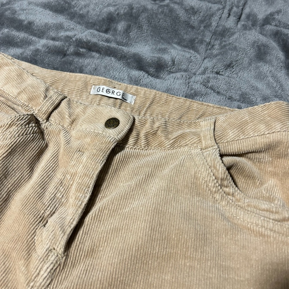 Corduroyed low waisted pants
